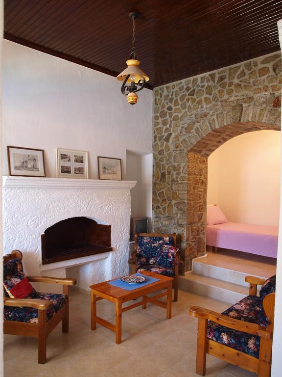 Marina Studios Σύμη Δωμάτιο φωτογραφία